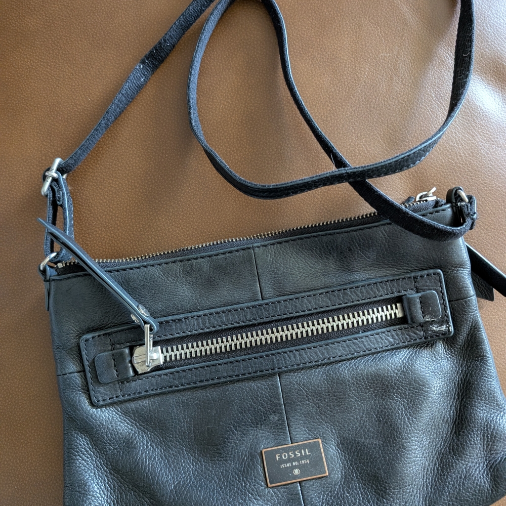 Fossil Black Leather Crossbody Bag